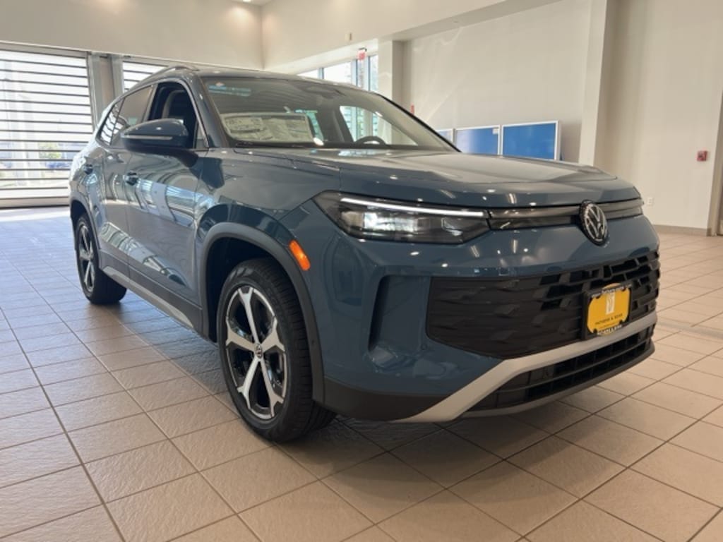 New 2025 Volkswagen Tiguan 2.0T SE SUV