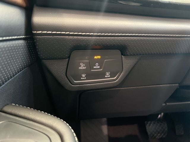2026 Volkswagen Atlas SE w/Tech - Photo 28