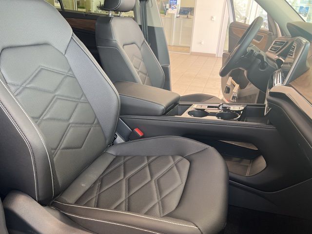 2026 Volkswagen Atlas SE w/Tech - Photo 21