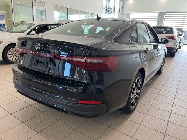 2026 Volkswagen Jetta SE - Photo 7