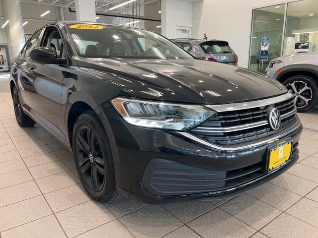 2022 Volkswagen Jetta SE's photo