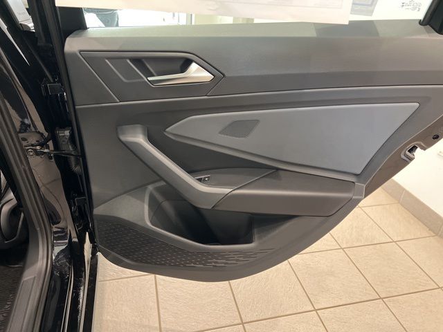 2026 Volkswagen Jetta SE - Photo 19