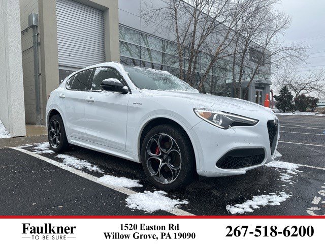 2023 Alfa Romeo Stelvio Veloce's photo