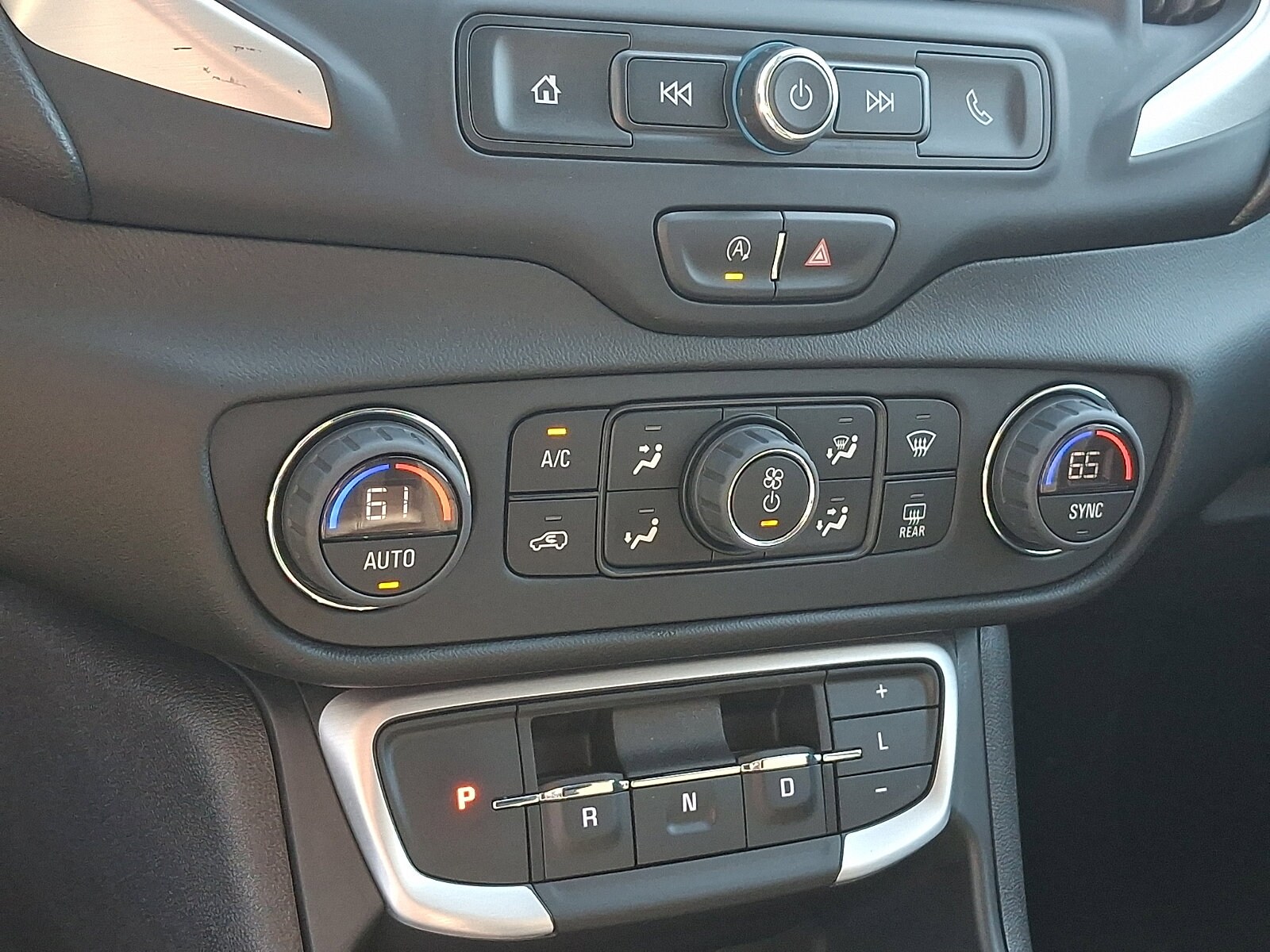 2022 GMC Terrain SLE - Photo 15