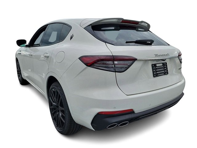 2024 Maserati Levante Modena photo 2