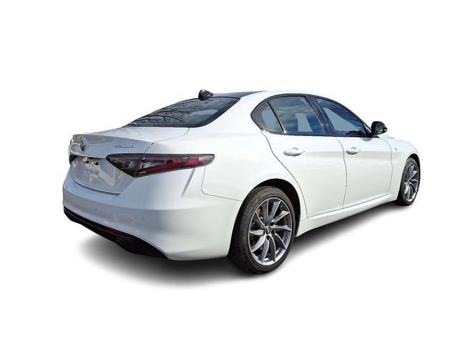 2024 Alfa Romeo Giulia Ti - Photo 6