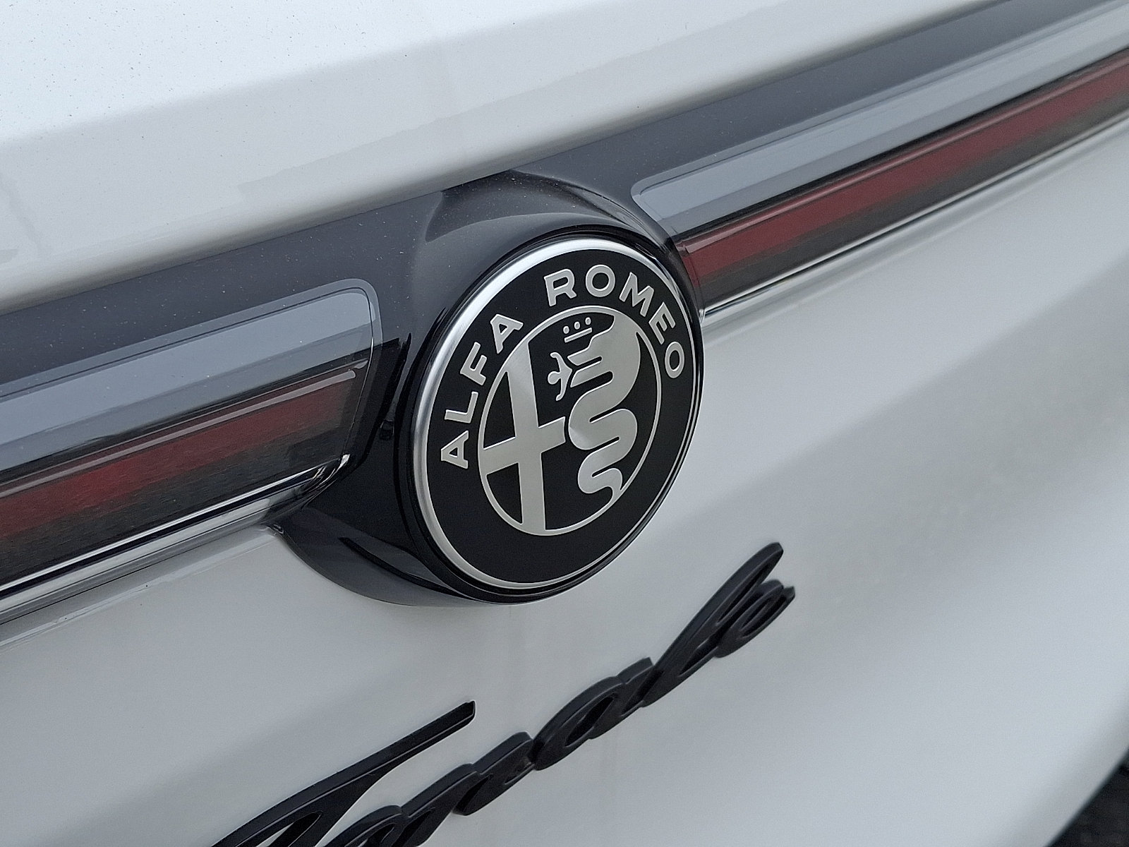 2026 Alfa Romeo Tonale Veloce - Photo 12