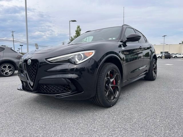 2022 Alfa Romeo Stelvio Quadrifoglio AWD's photo