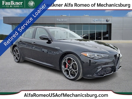 2025 Alfa Romeo Giulia AWD Sedan