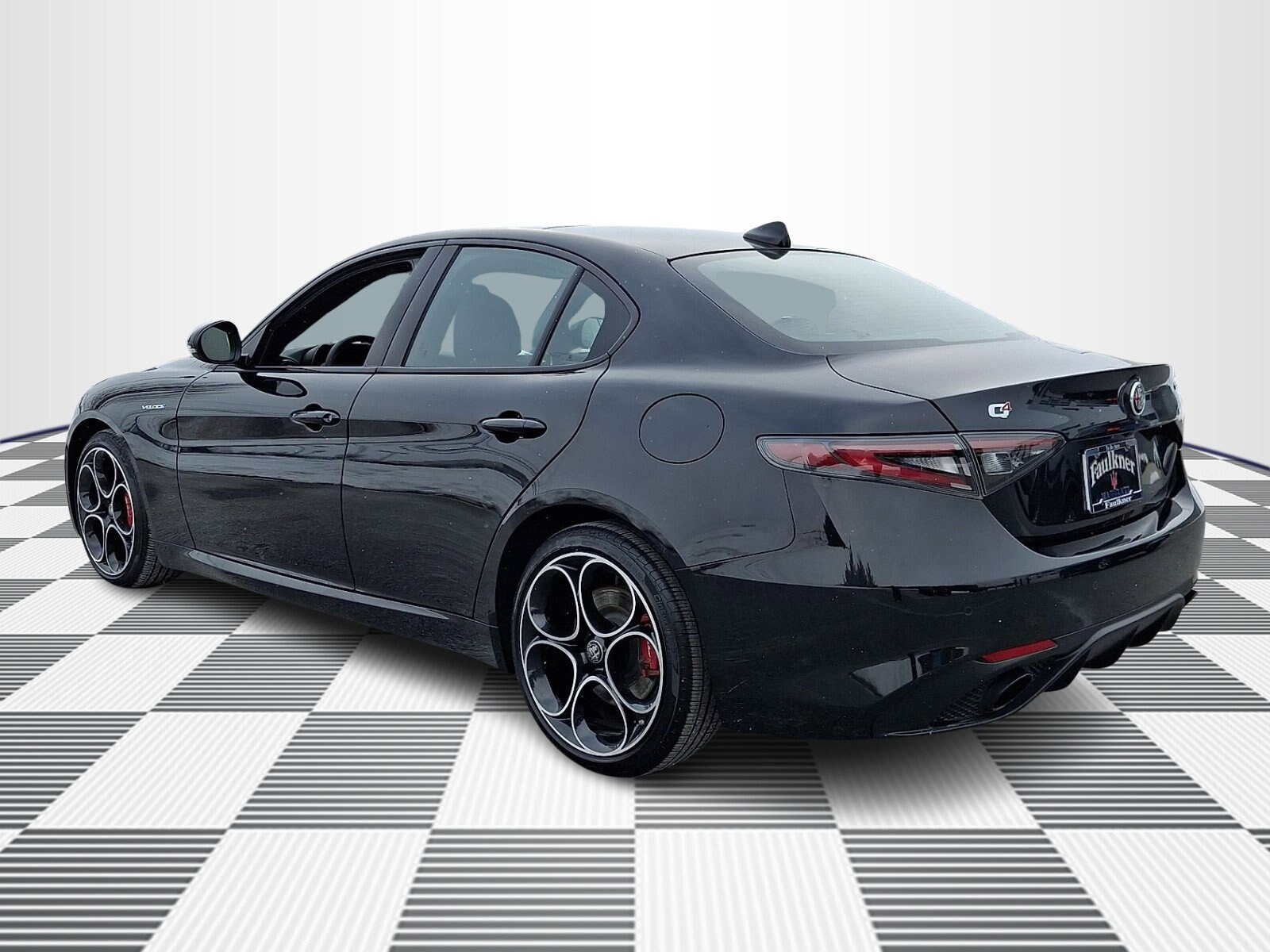 2025 Alfa Romeo Giulia Base - Photo 7