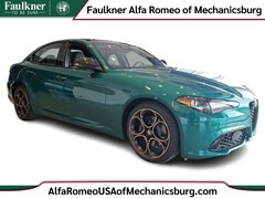 2025 Alfa Romeo Giulia INTENSA AWD Sedan
