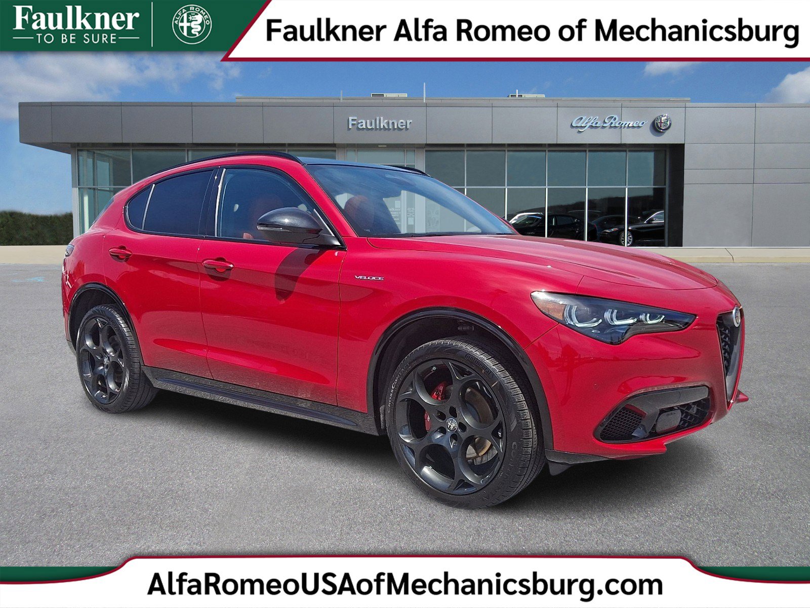 2025 Alfa Romeo Stelvio Stelvio AWD's photo