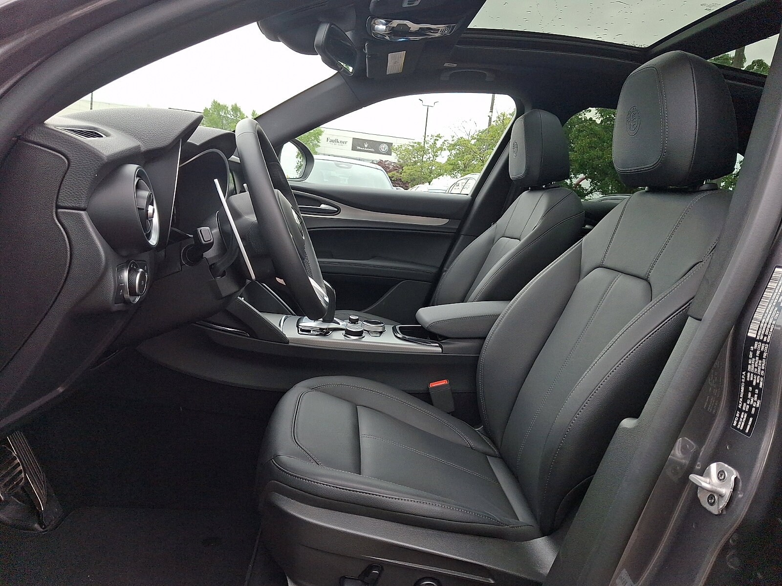 2025 Alfa Romeo Stelvio Base - Photo 9