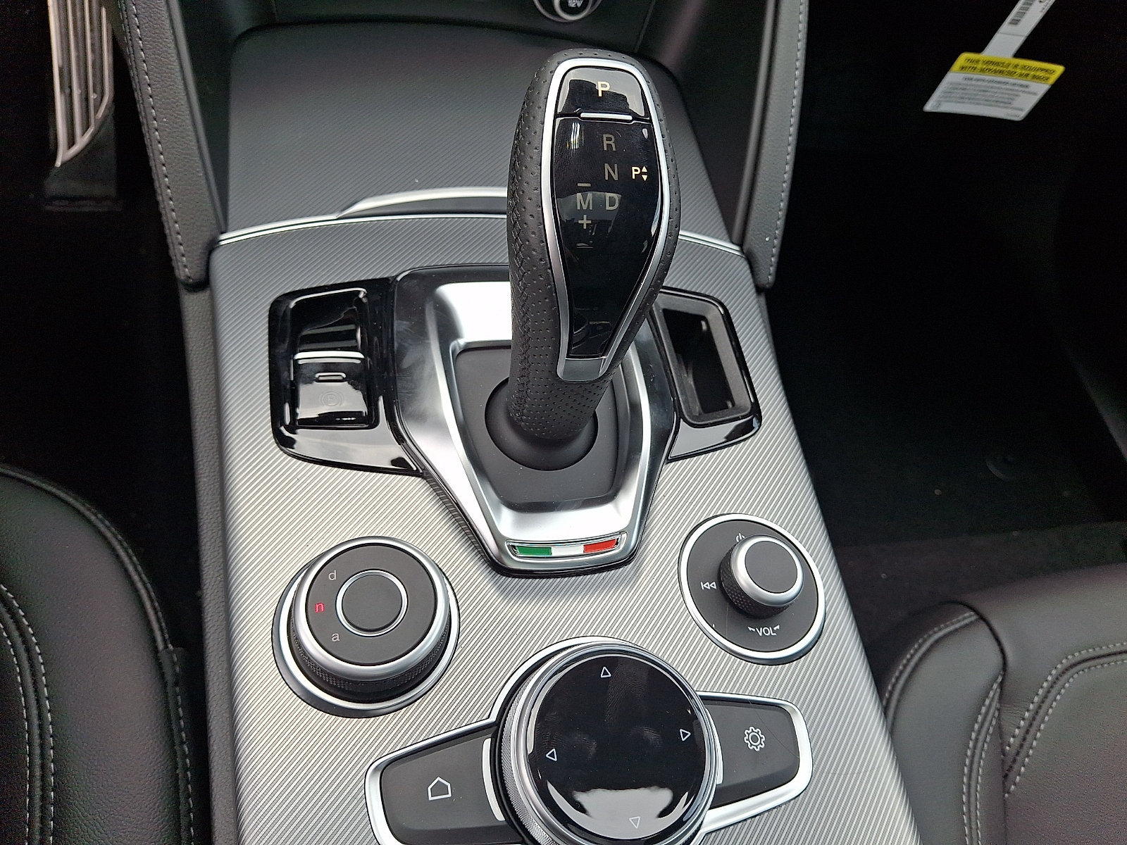 2026 Alfa Romeo Stelvio Base - Photo 10