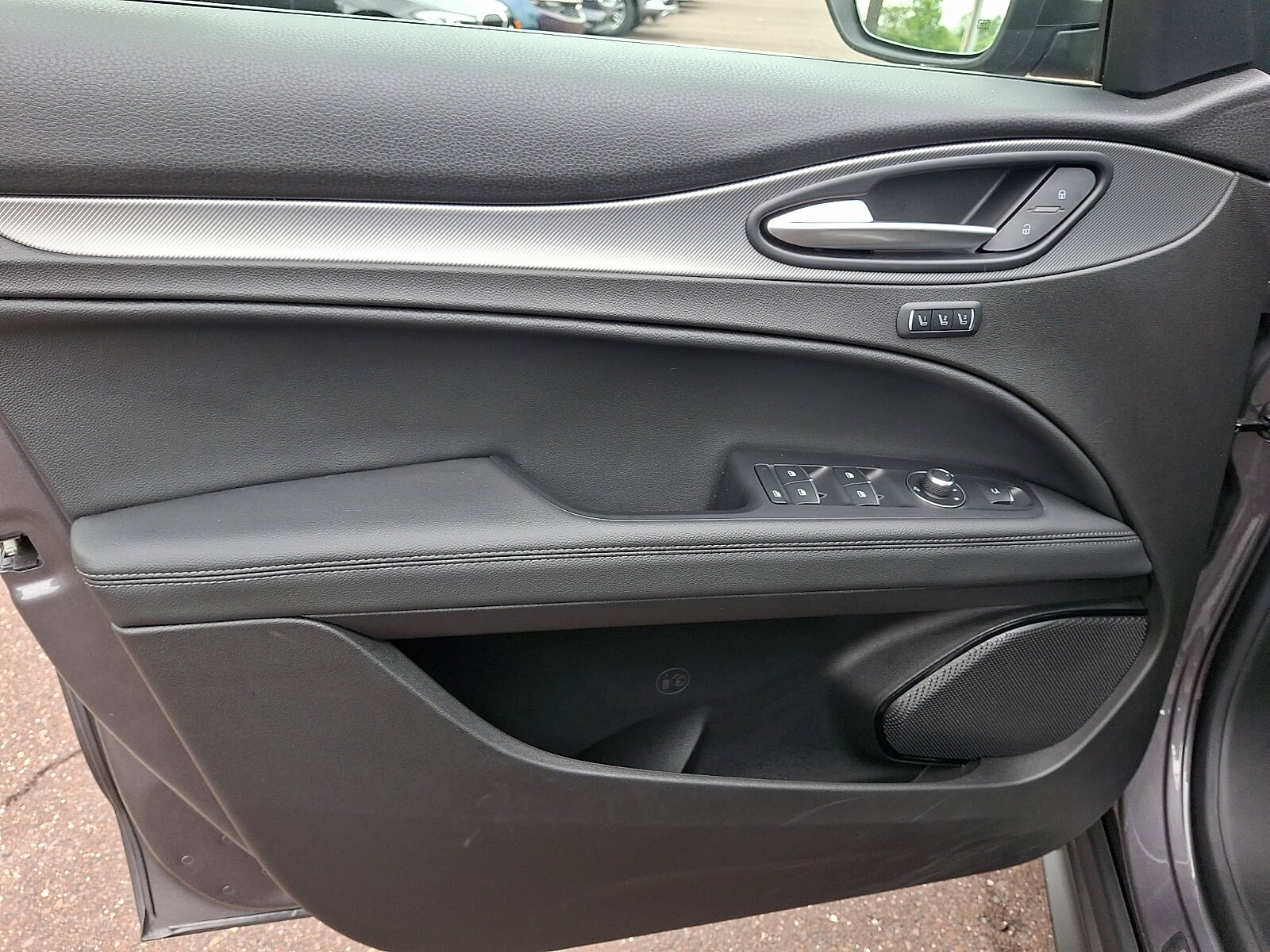 2025 Alfa Romeo Stelvio Base - Photo 8