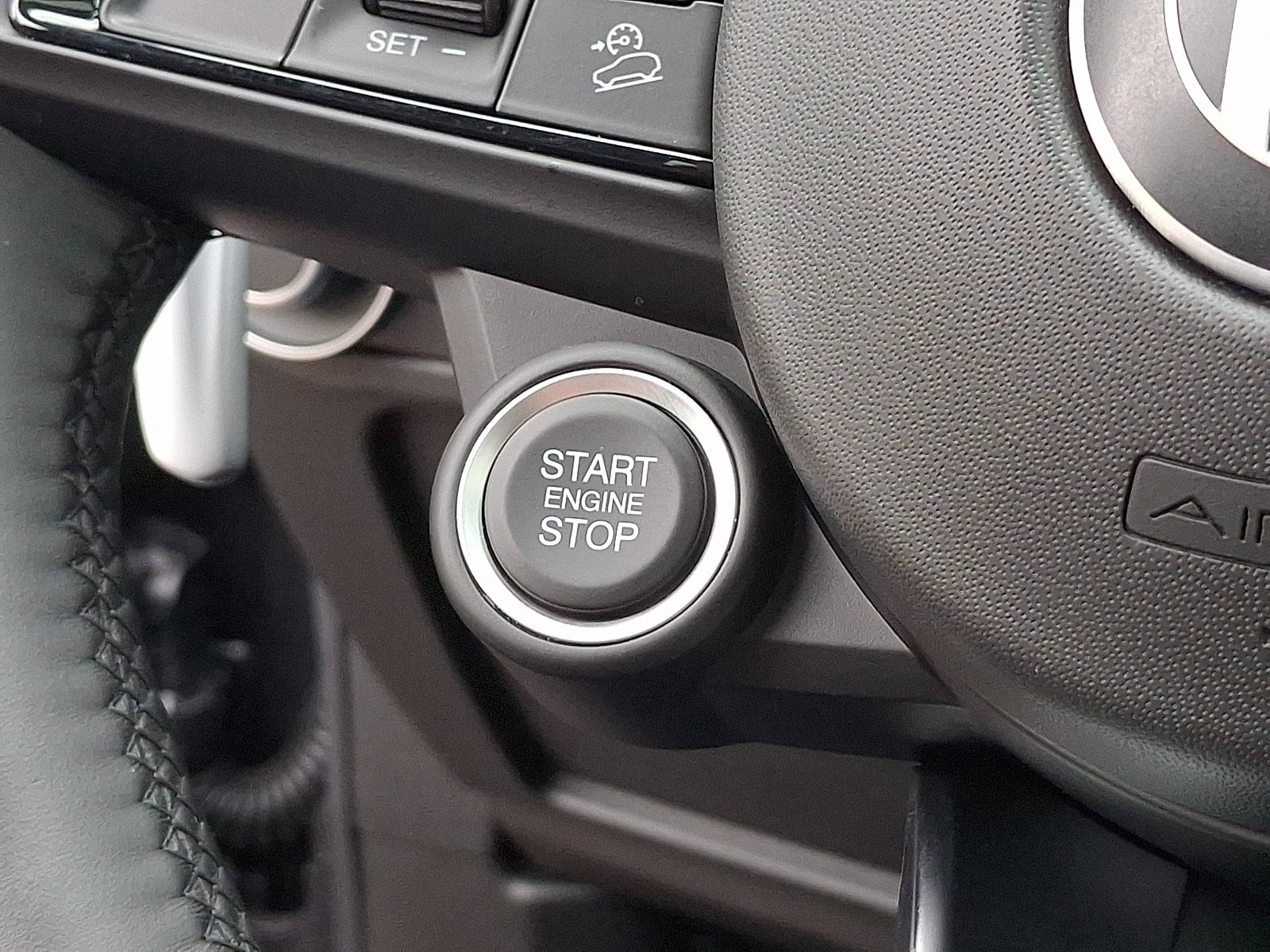 2025 Alfa Romeo Stelvio Base - Photo 21