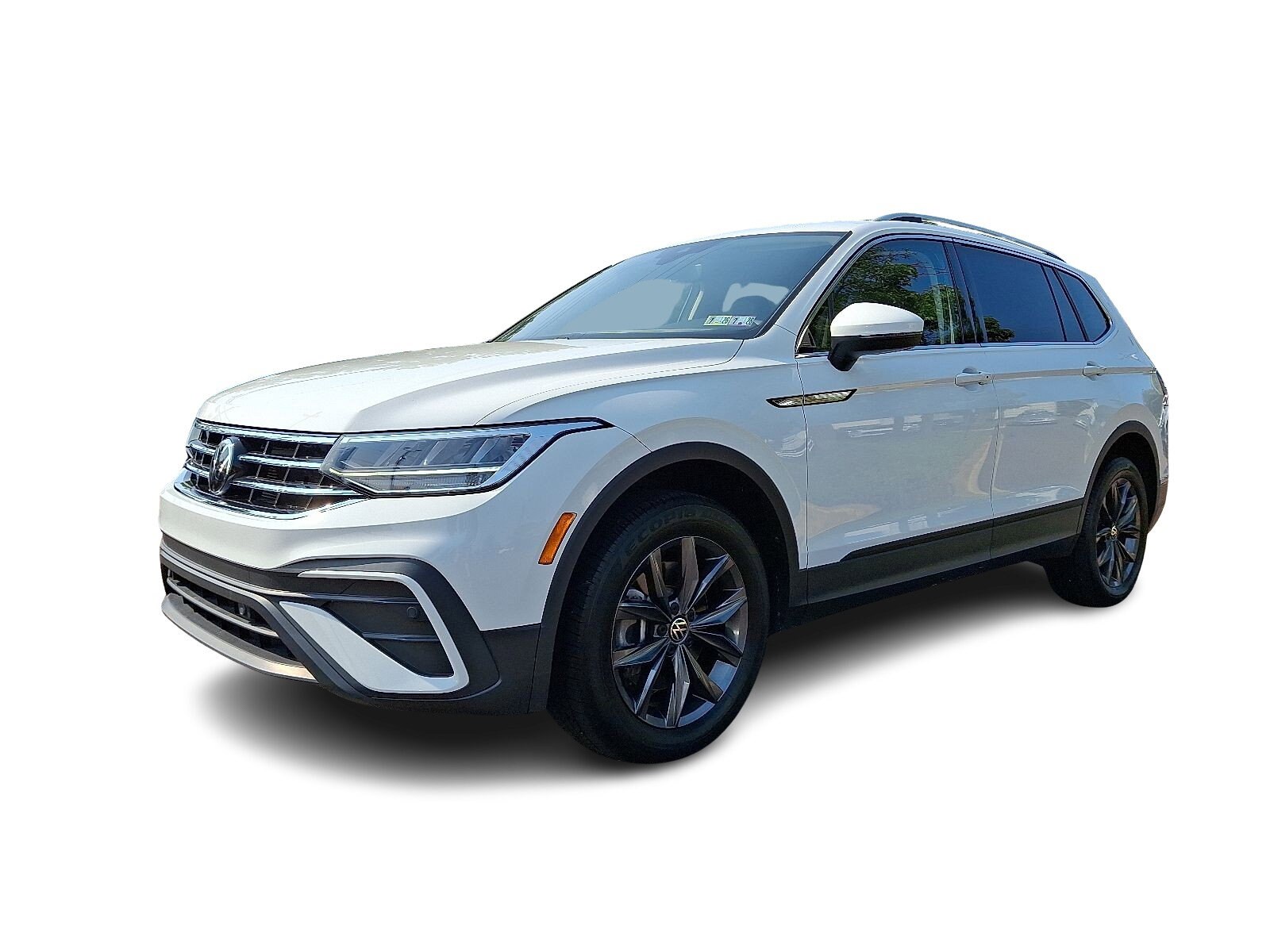2022 Volkswagen Tiguan SE photo 3