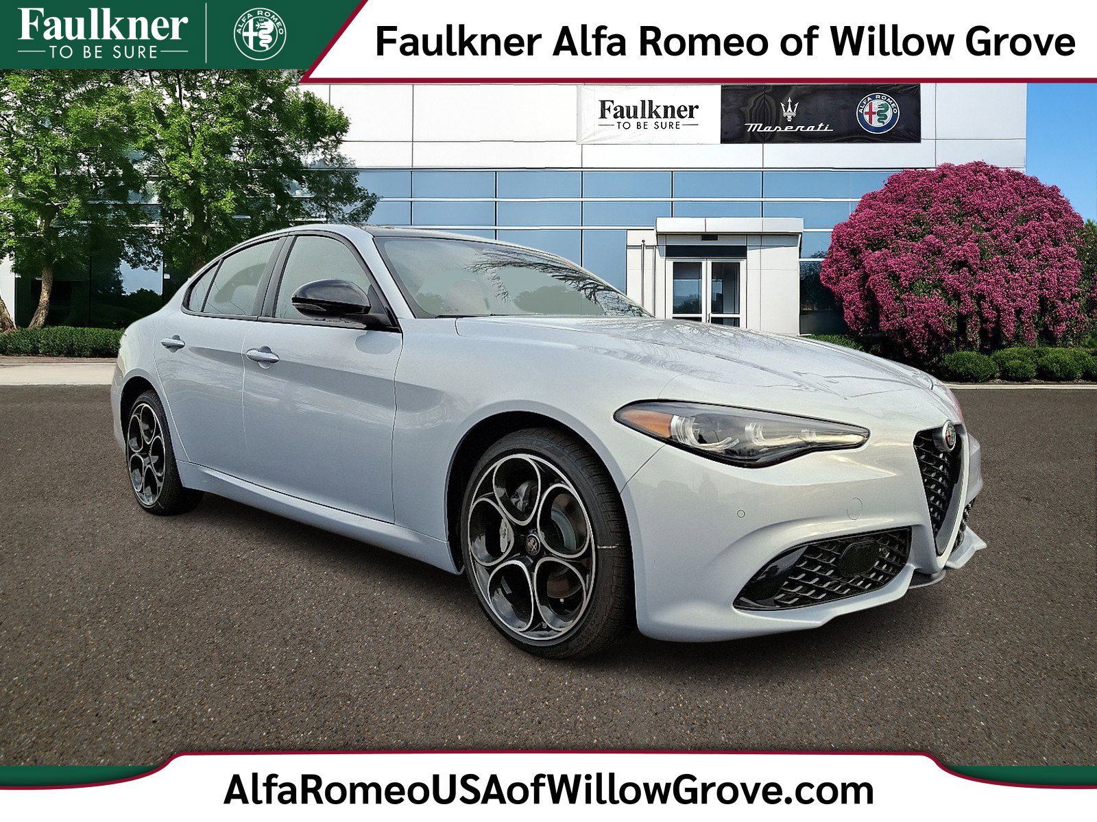 2025 Alfa Romeo Giulia Base's photo