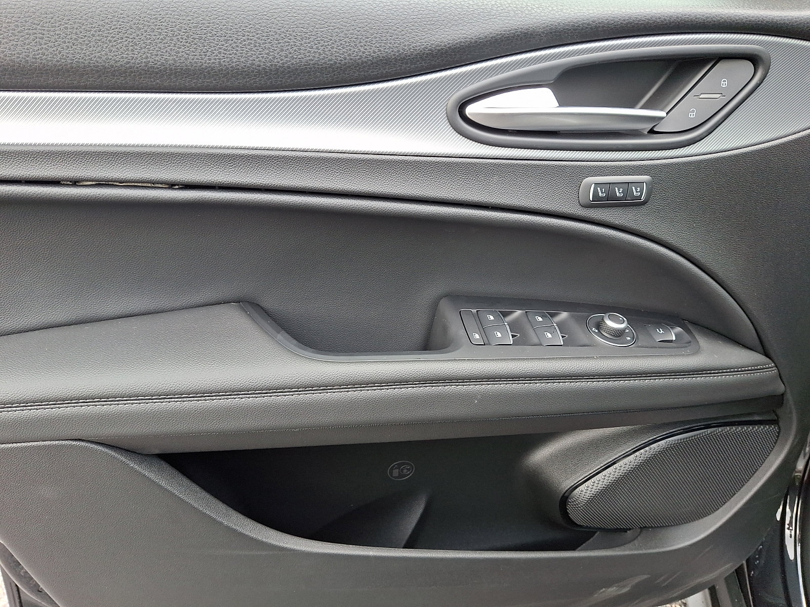 2026 Alfa Romeo Stelvio Base - Photo 7