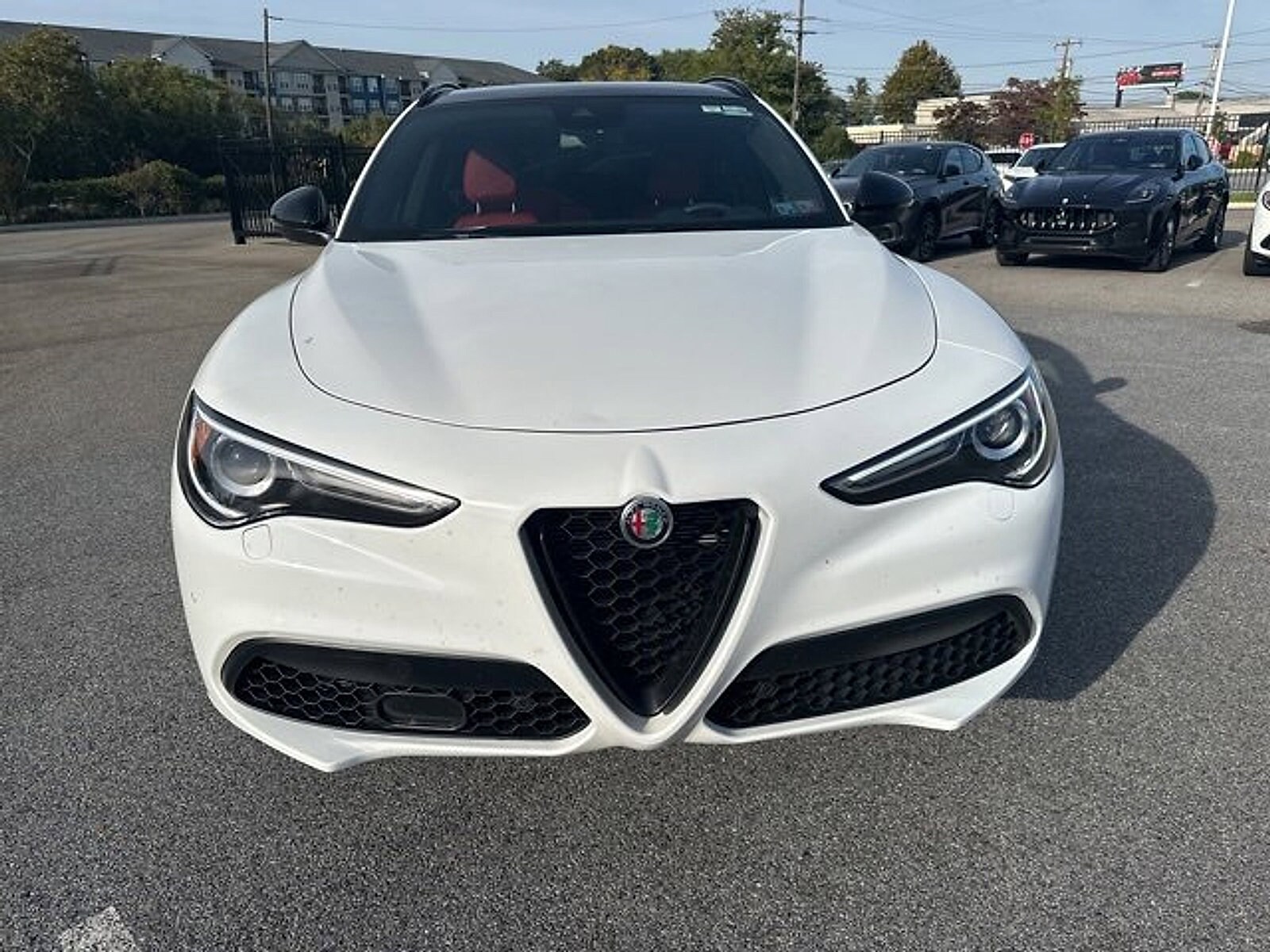 2023 Alfa Romeo Stelvio Ti photo 2