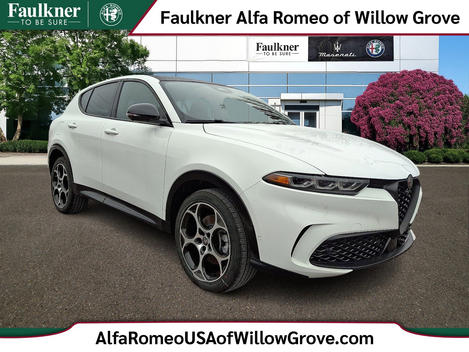 2025 Alfa Romeo Tonale Base's photo