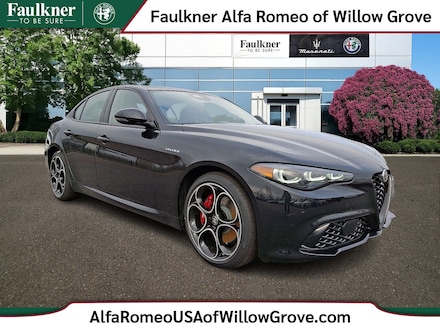 2025 Alfa Romeo Giulia AWD Sedan
