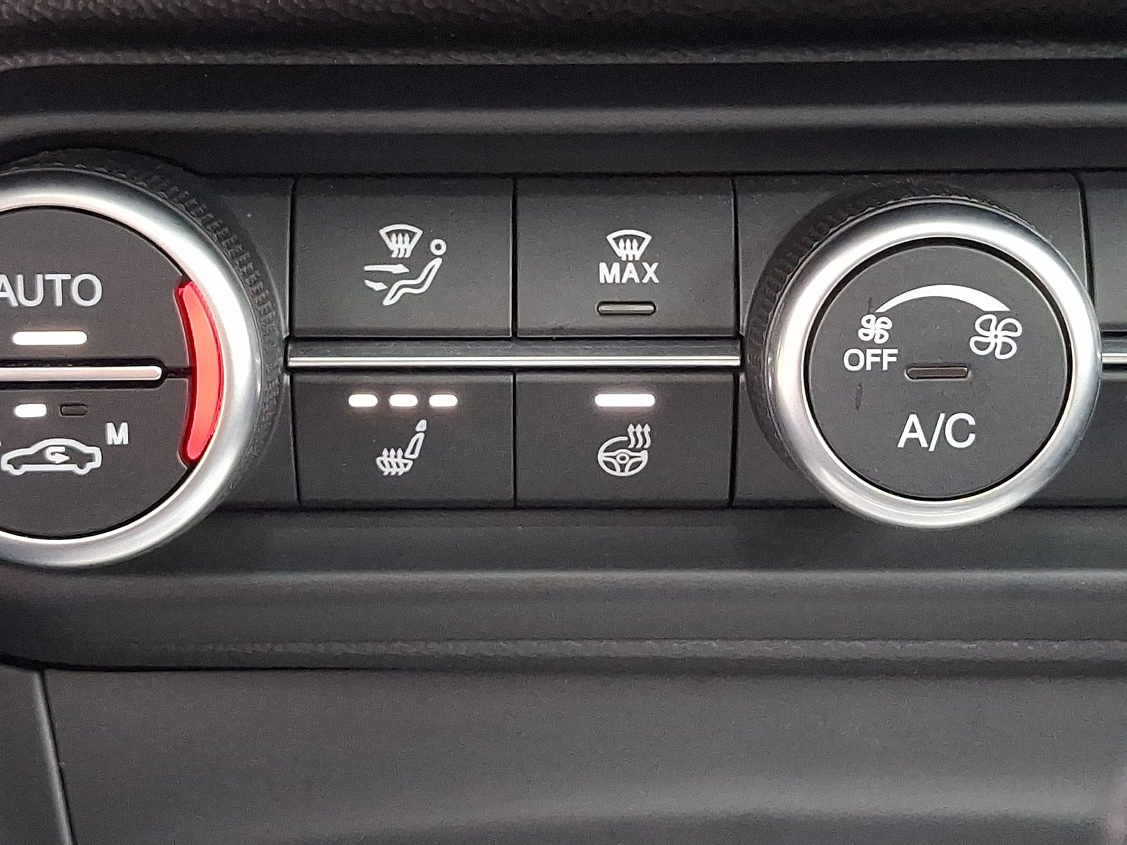 2025 Alfa Romeo Stelvio Base - Photo 20