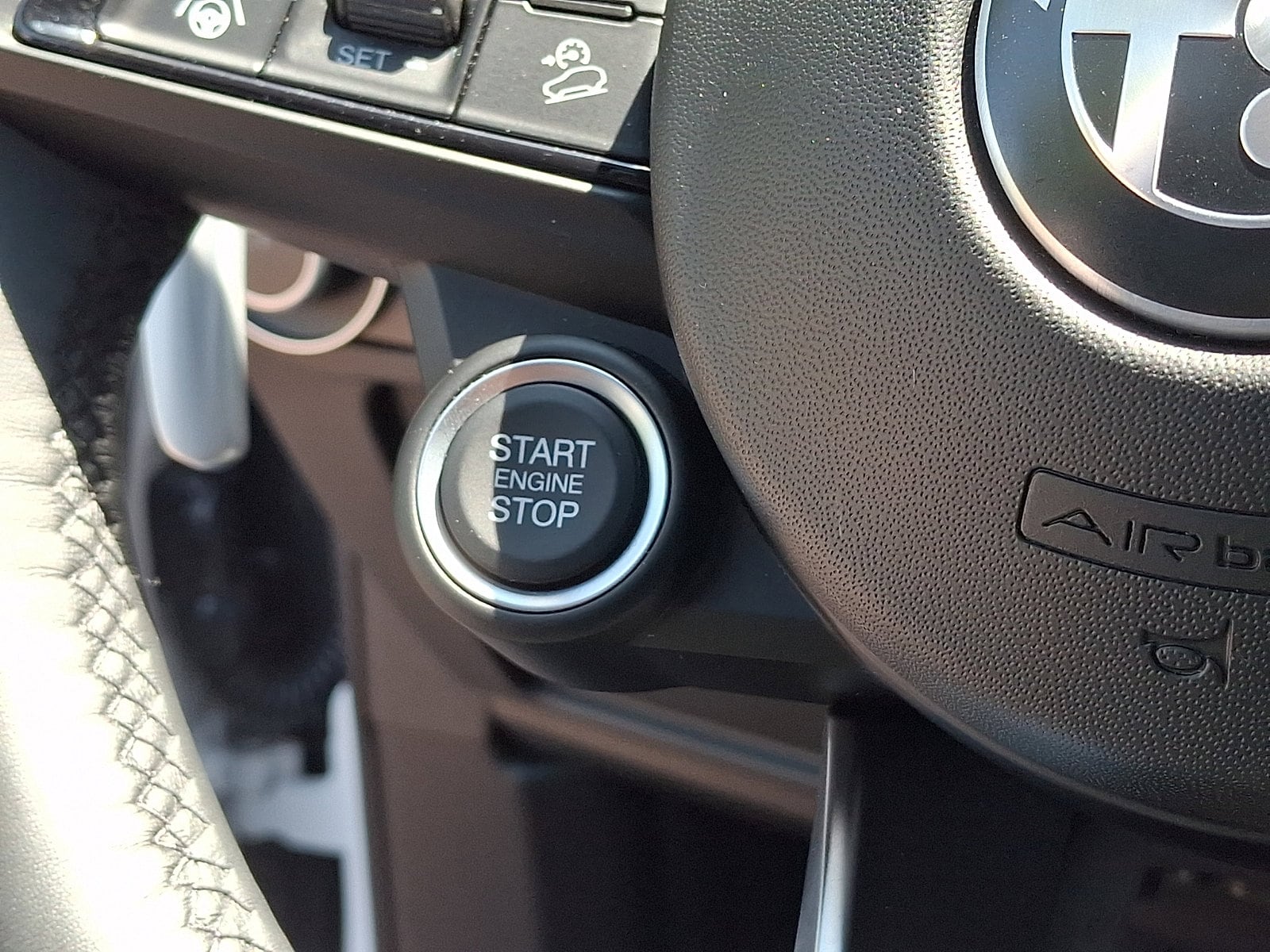 2025 Alfa Romeo Stelvio Base - Photo 22