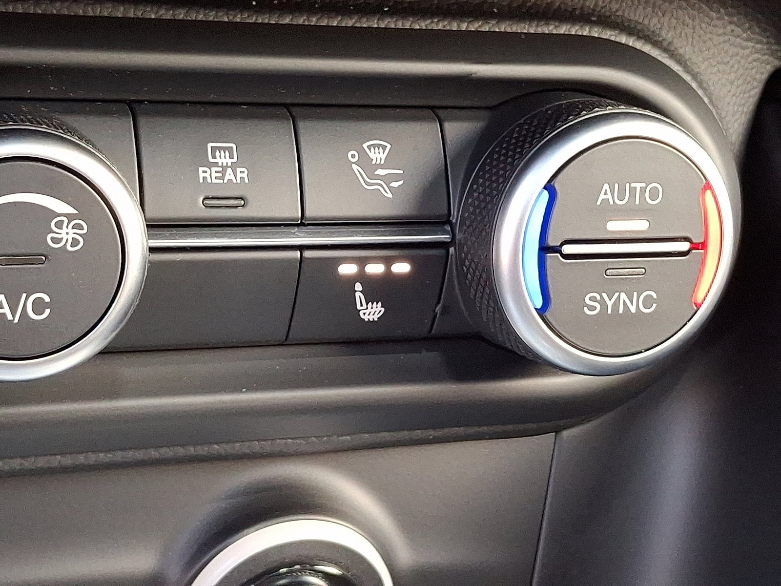 2025 Alfa Romeo Stelvio Base - Photo 18