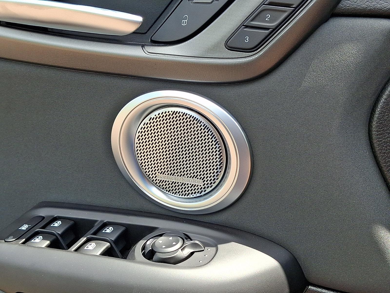 2026 Alfa Romeo Tonale Sprint - Photo 17