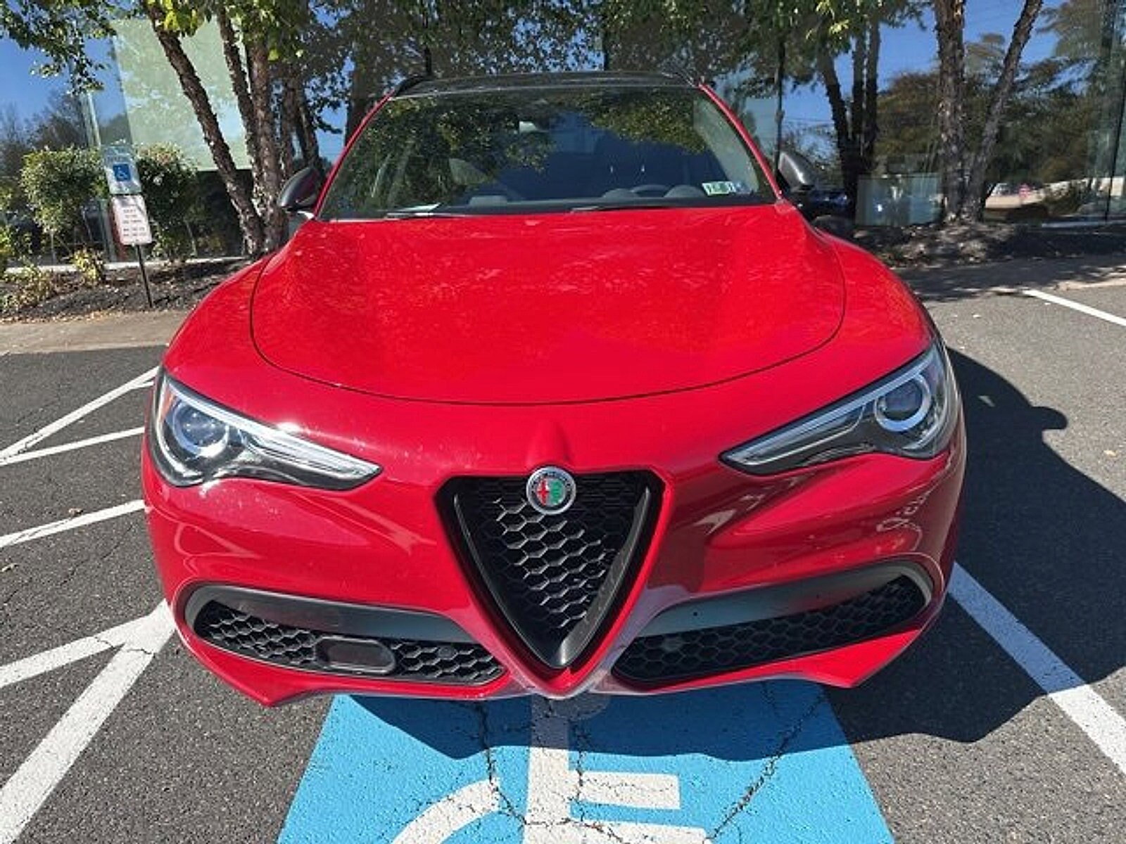2020 Alfa Romeo Stelvio Ti photo 2