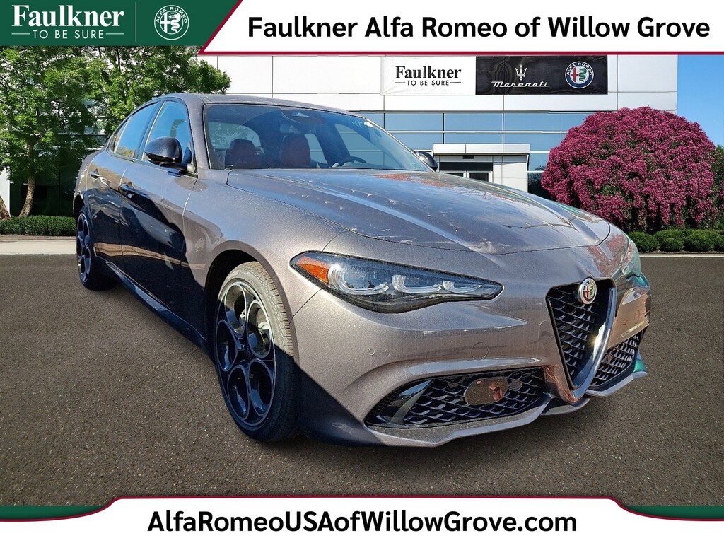 New 2025 Alfa Romeo Giulia AWD Sedan