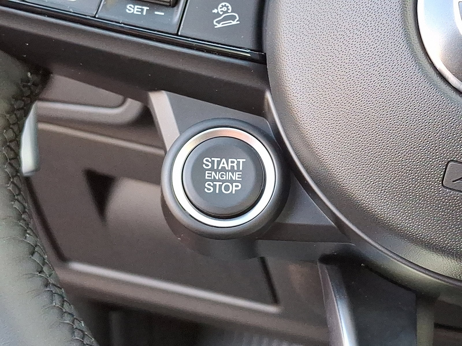 2025 Alfa Romeo Stelvio Base - Photo 20