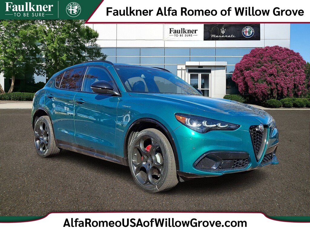 New 2025 Alfa Romeo Stelvio AWD Sport Utility