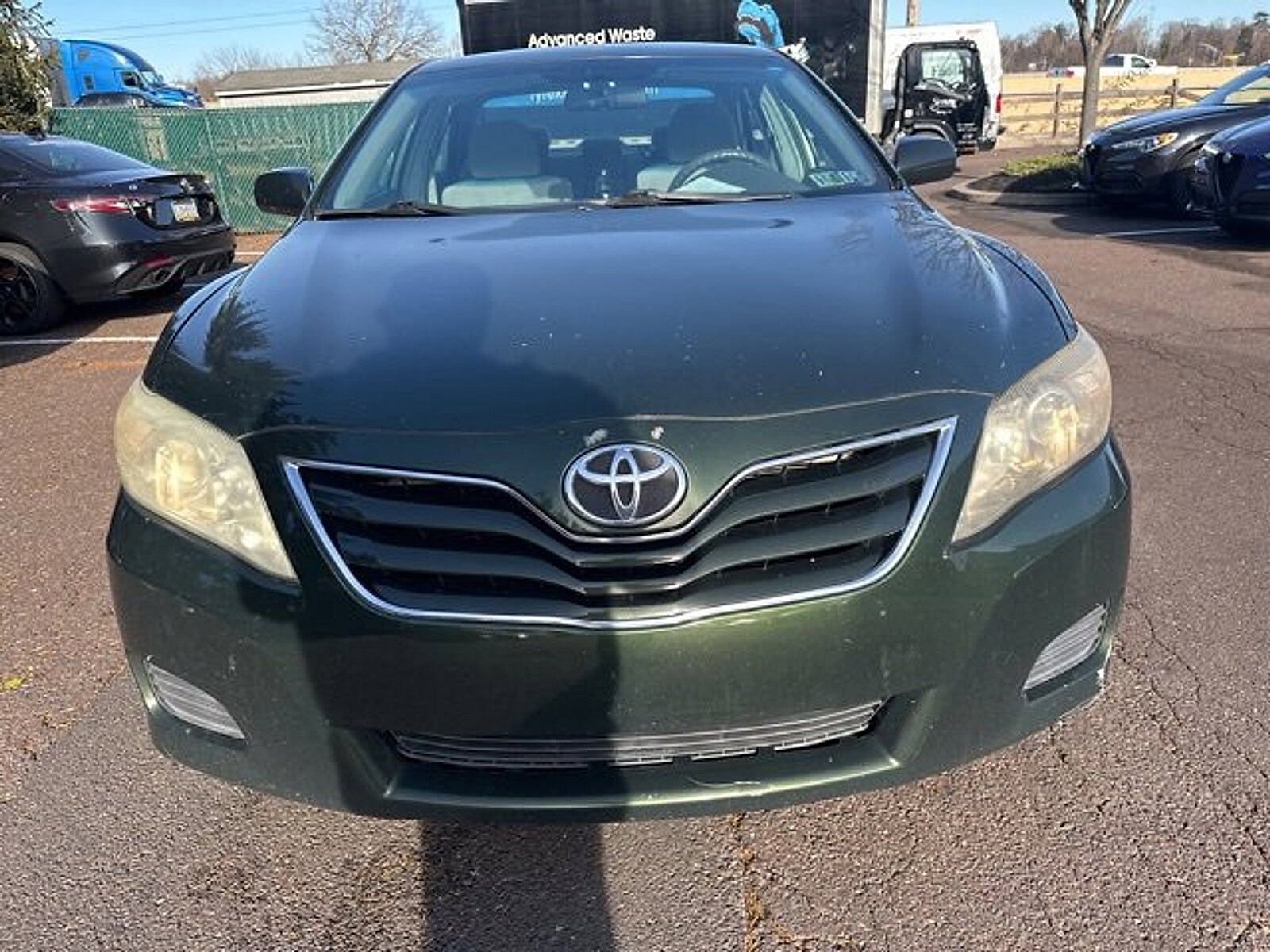 2011 Toyota Camry LE photo 2