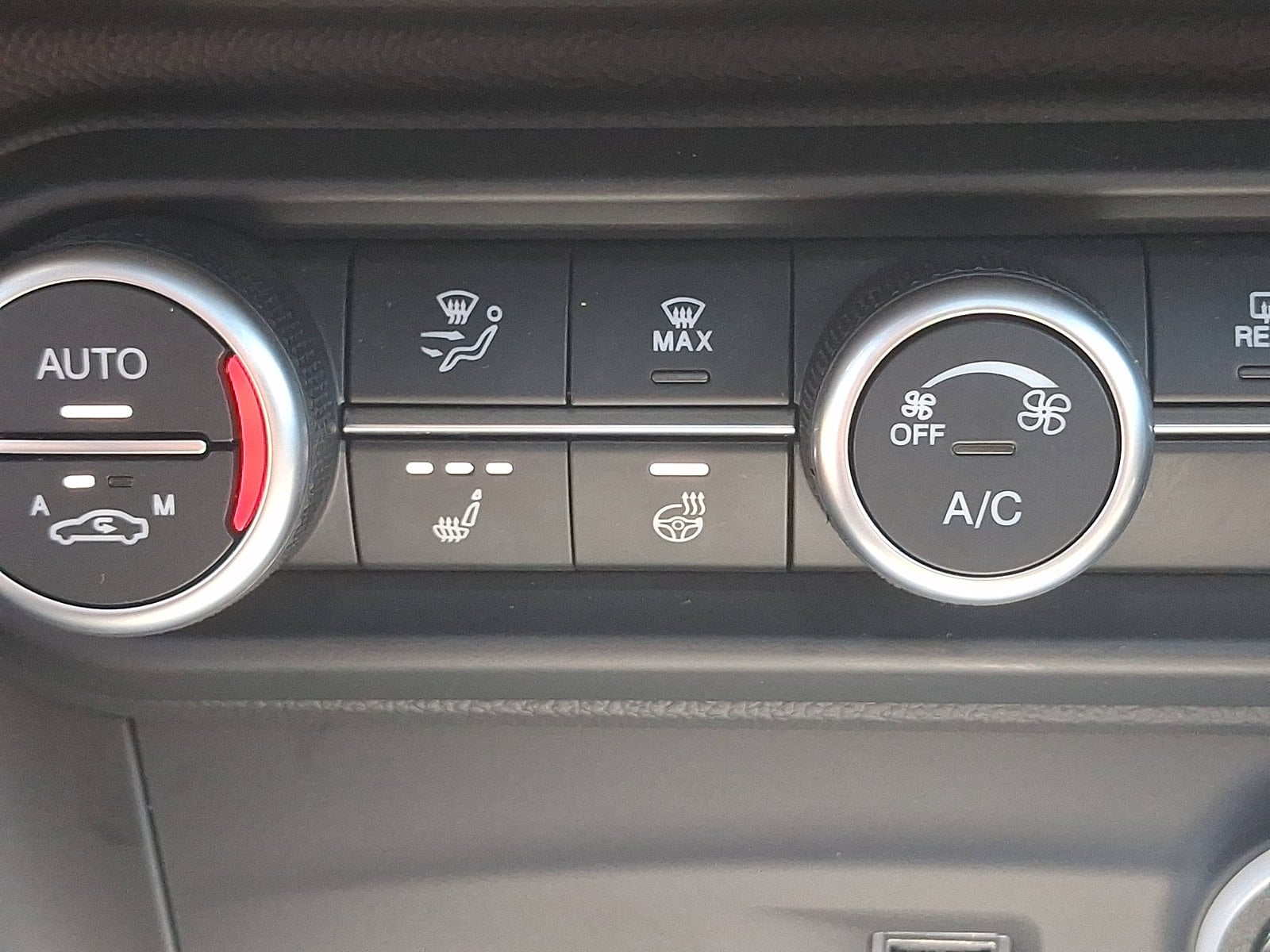2025 Alfa Romeo Stelvio Base - Photo 21