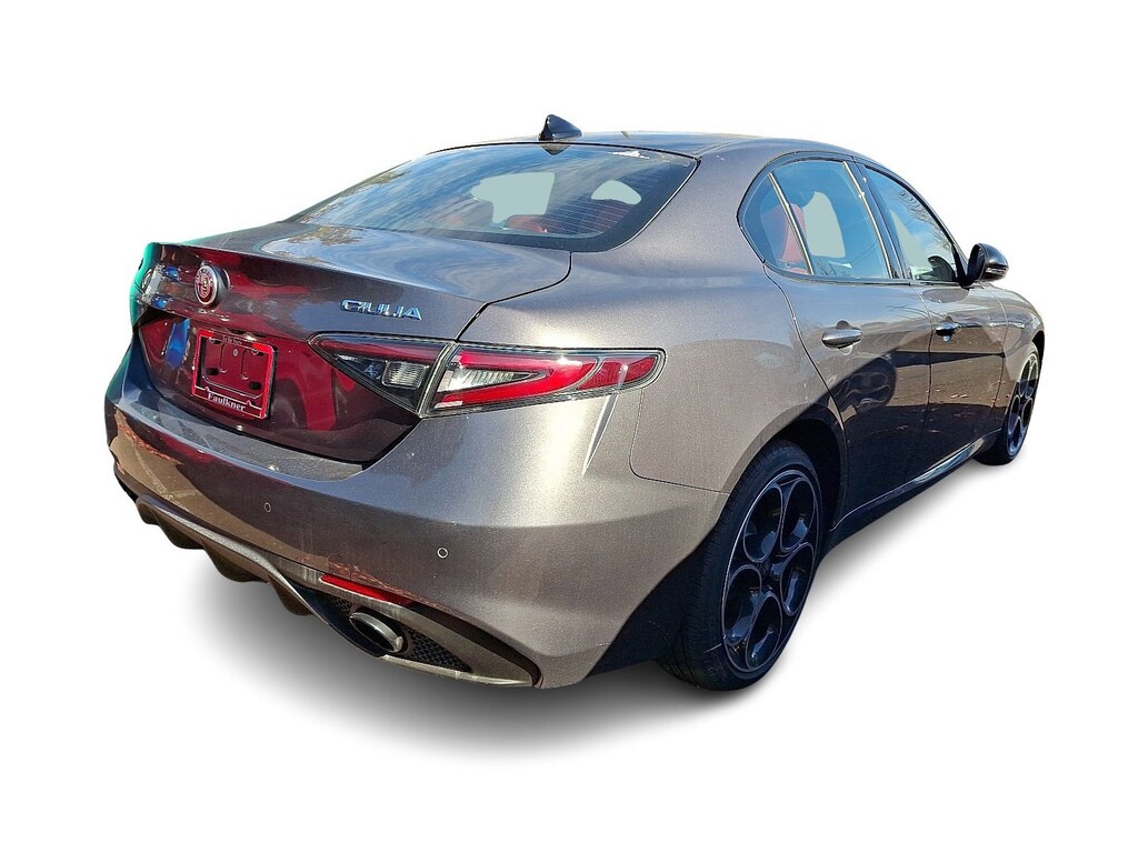 New 2025 Alfa Romeo Giulia AWD Sedan