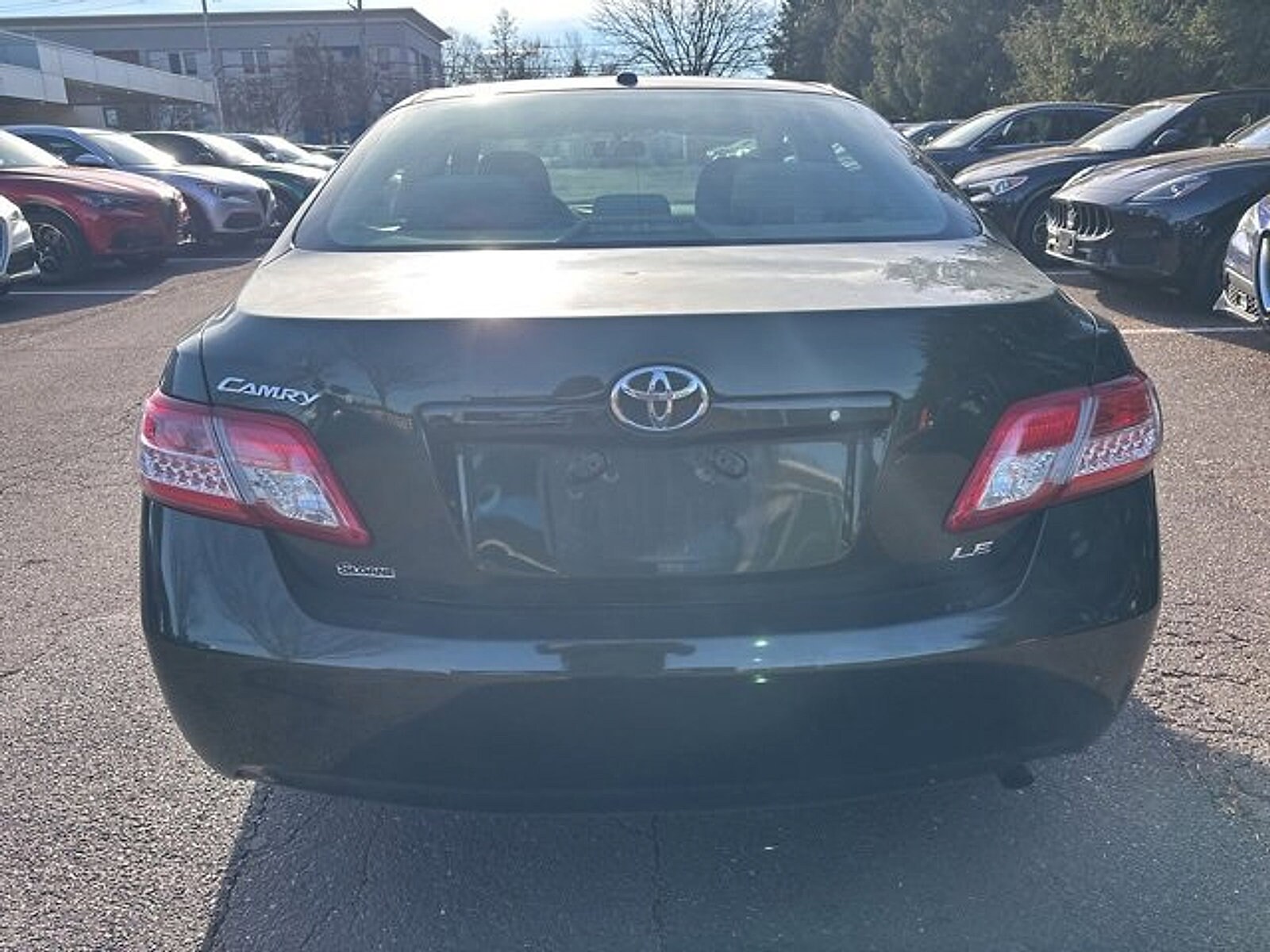 2011 Toyota Camry LE photo 4