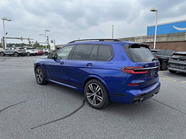 2025 Bmw X7 M60i photo 3