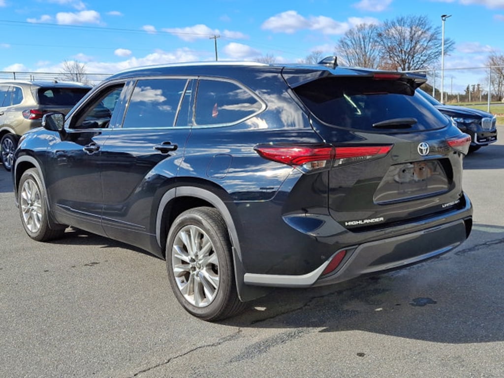 Used 2020 Toyota Highlander Limited Limited AWD