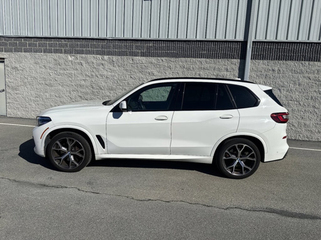 Certified 2022 BMW X5  xDrive40i Sports Activity Vehicle