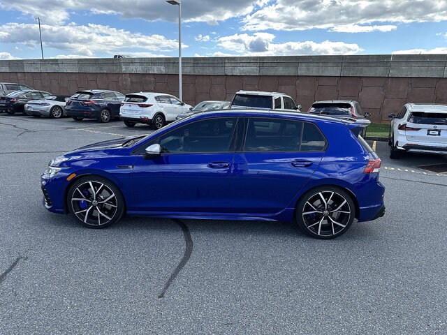 2022 Volkswagen Golf R photo 2
