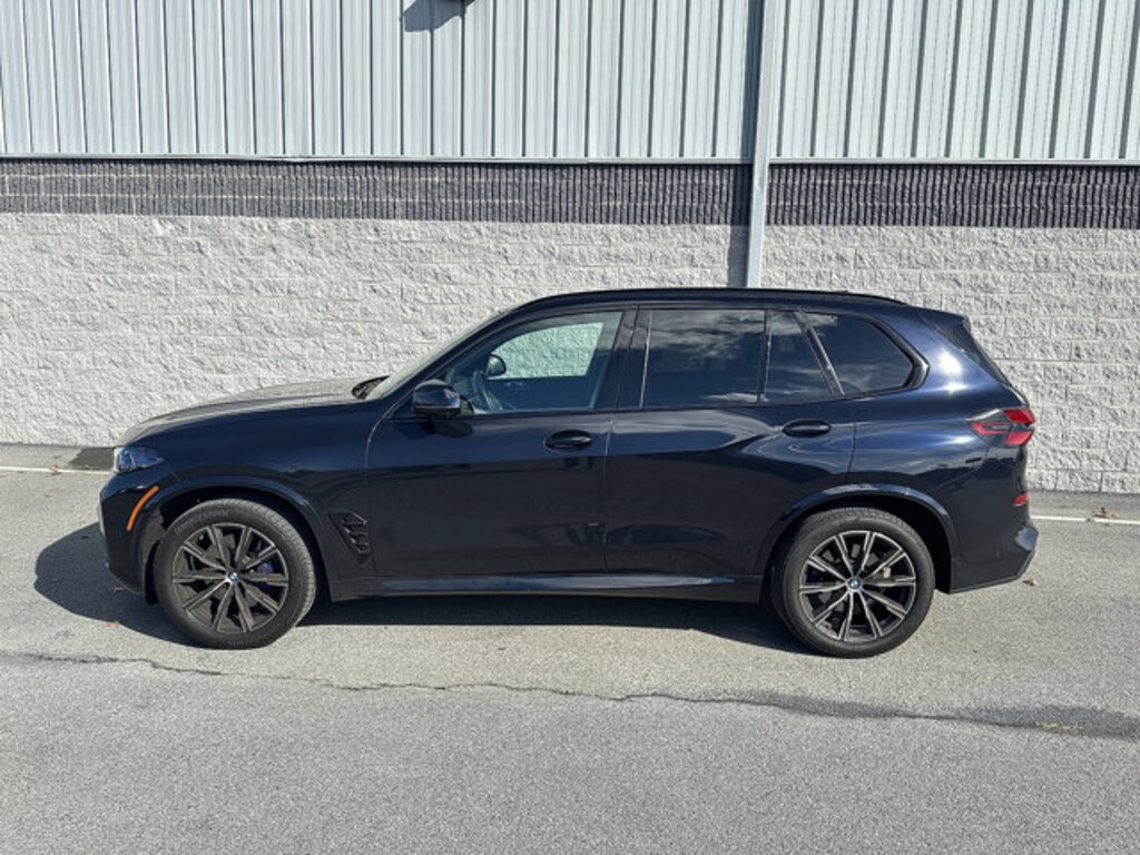 Used 2024 BMW X5  xDrive40i Sports Activity Vehicle