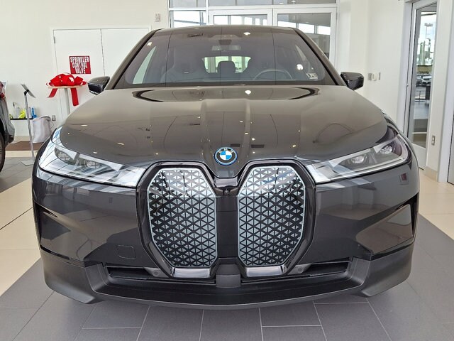 2025 Bmw iX photo 2