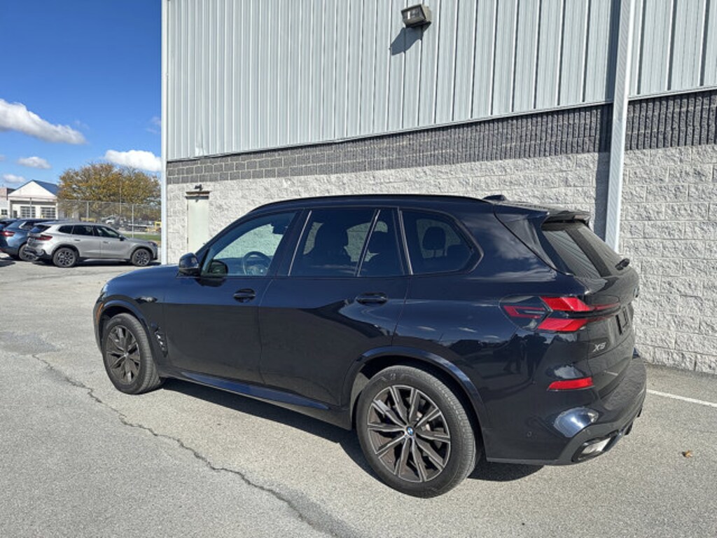 Used 2024 BMW X5  xDrive40i Sports Activity Vehicle