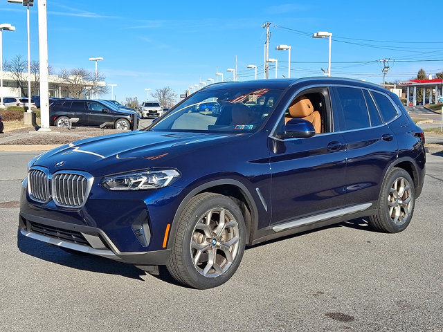 2022 BMW X3 30i's photo