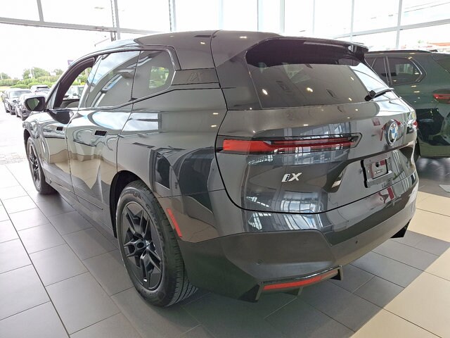 2025 Bmw iX photo 4