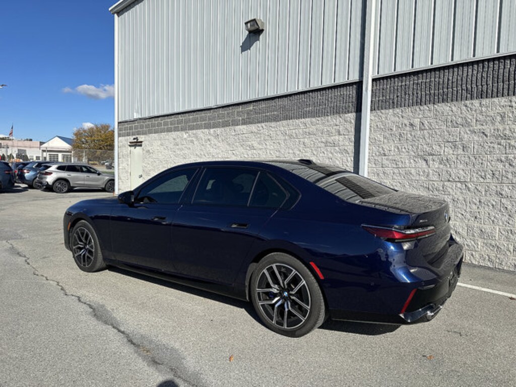 Used 2023 BMW 7 Series  Sedan