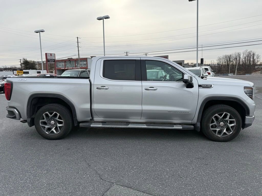 Used 2022 GMC Sierra 1500 SLT 4WD Crew Cab 147 SLT