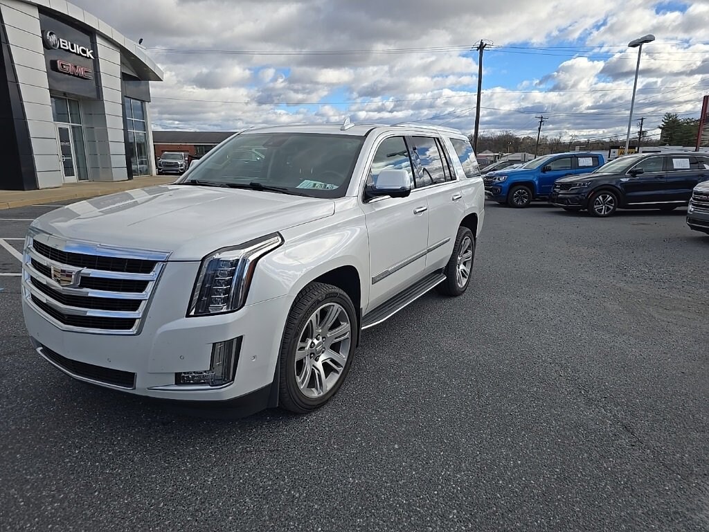 Used 2020 Cadillac Escalade Luxury 4WD Luxury